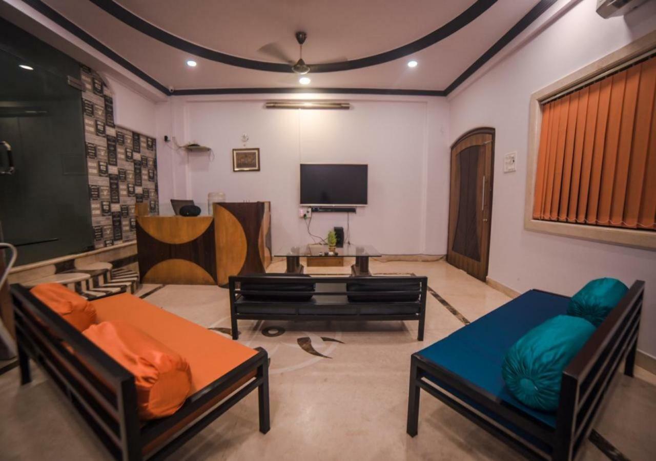 Happinest - The Backpacker'S Hostel Mumbai Ngoại thất bức ảnh