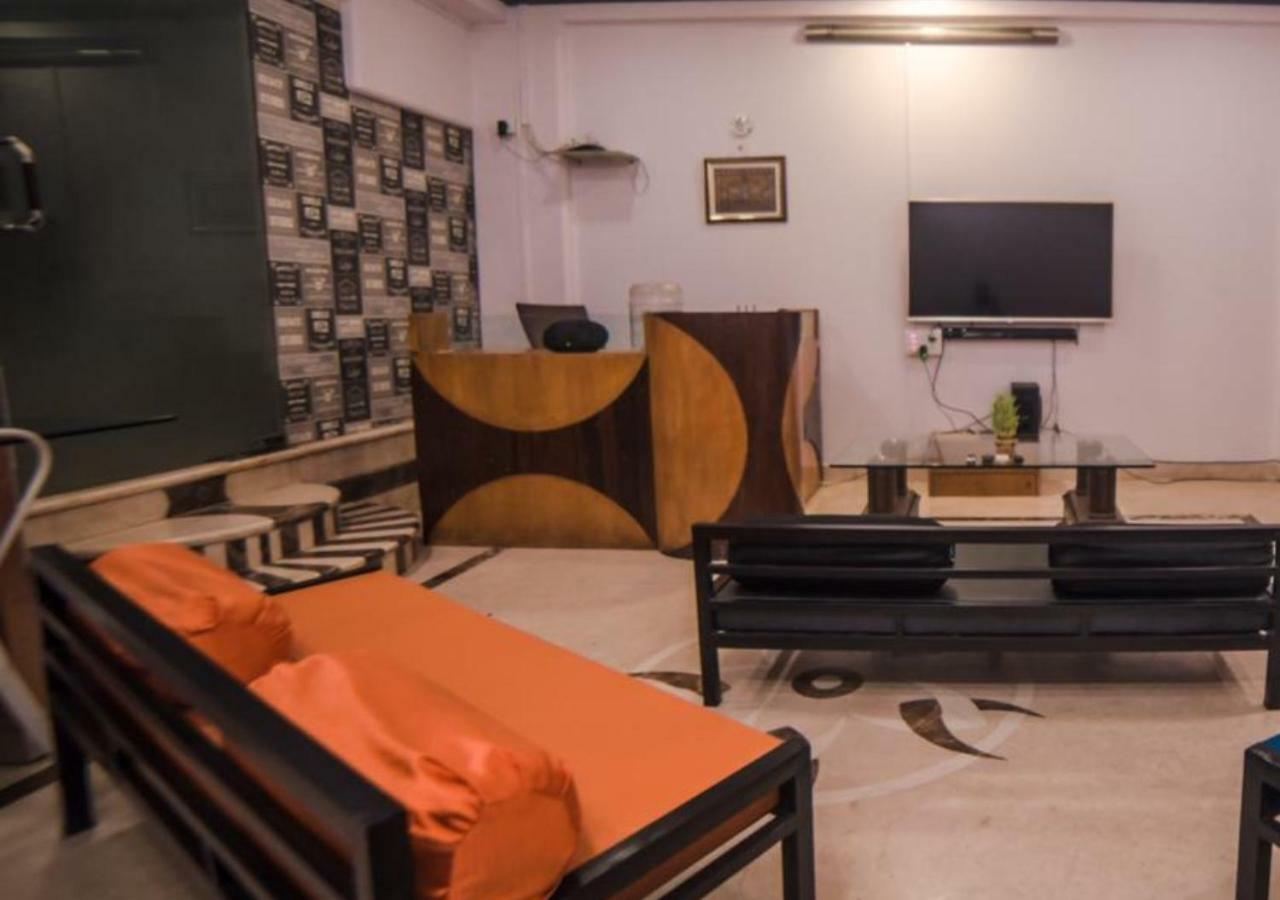 Happinest - The Backpacker'S Hostel Mumbai Ngoại thất bức ảnh
